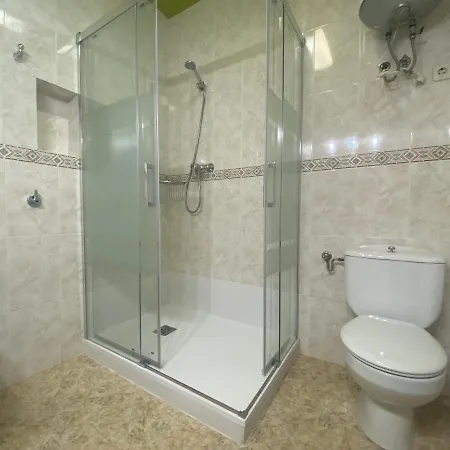 R132 With Air Conditioner 50m From The Apartment *