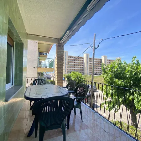 R132 With Air Conditioner 50m From The Apartment *